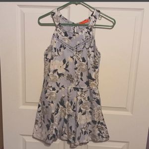 Lulumari romper size junior large